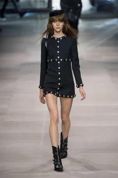Look 9